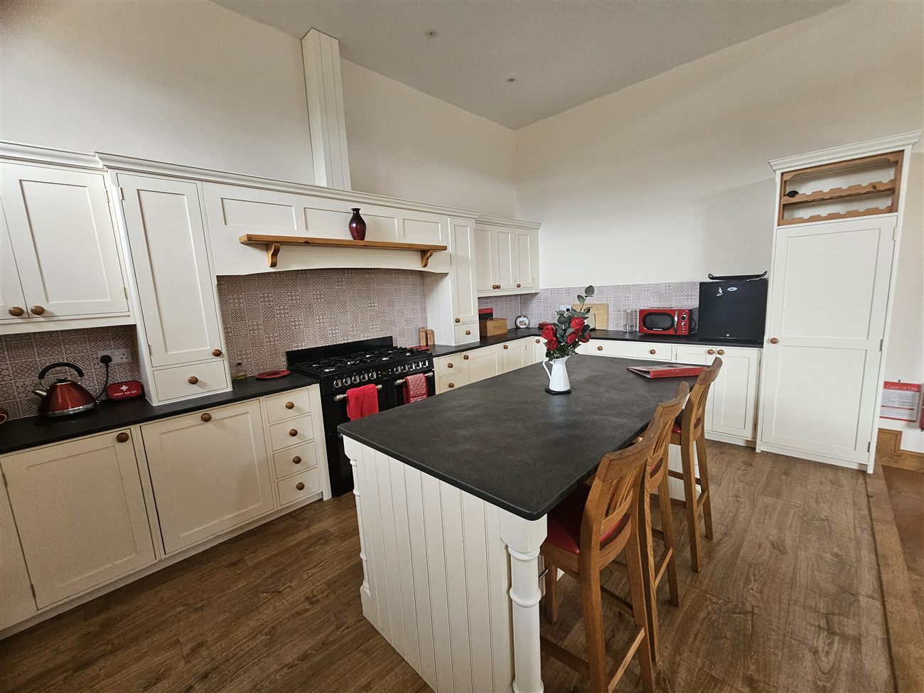 Kitchen 3